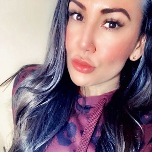 Meet your Posher, Coral